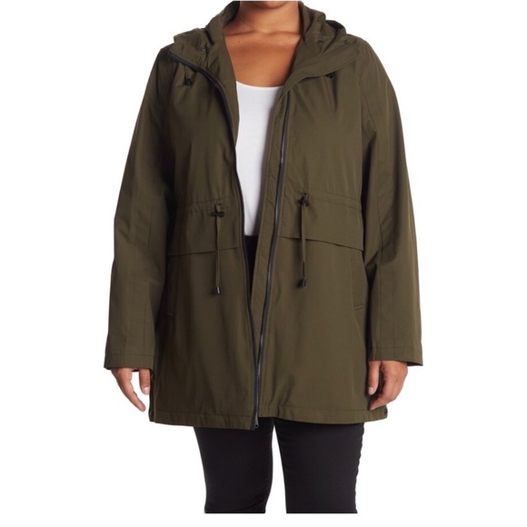 Sam Edelman Jackets & Blazers - NWOT- Sam Edelman- Peplum Rain Anorak in green Size L